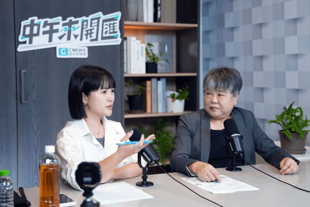 中午來開匯/指特定週刊封面每期必有柯文哲 吳怡萱:像恐怖情人 217 照片來源:CNEWS匯流新聞網