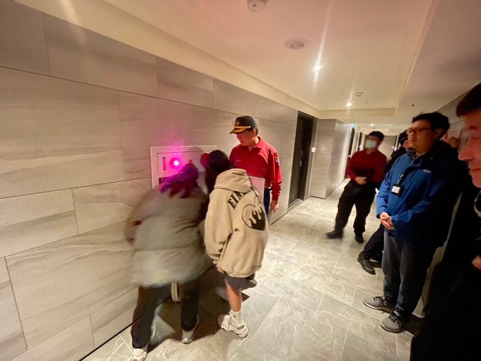 安全送上門!青埔消防隊助學生打造安心租屋環境 84 S 27426882 0
