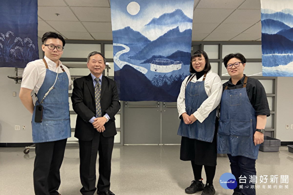 2024年於美國紐約及紐澤西裡工學院舉辦藝術大展。