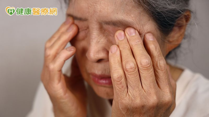 白內障術後看不清?醫師解析視力模糊的常見原因