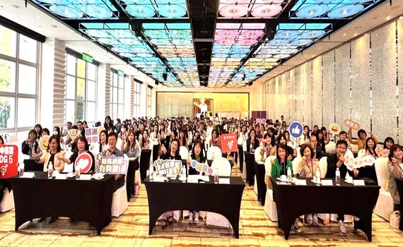 中市社會局打造「五心」育兒   113年績優托育服務表揚