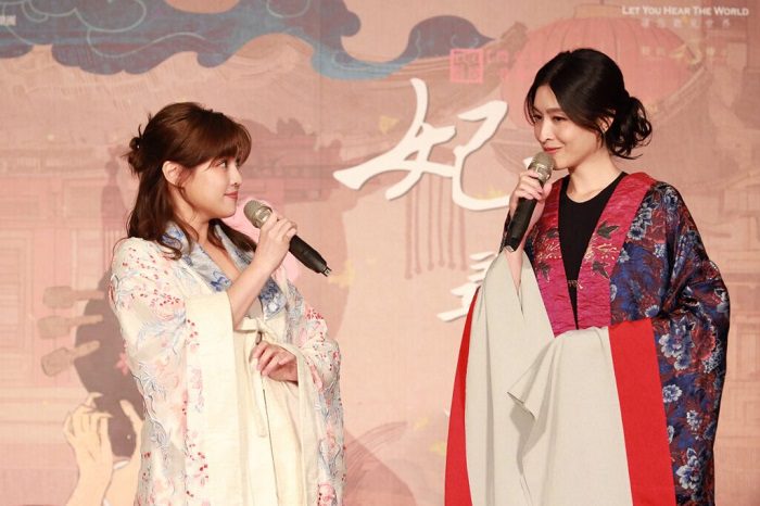 夏宇童左與管罄右飾演的角色性格截然不同,在音樂劇中有不少精彩互動 1024x683