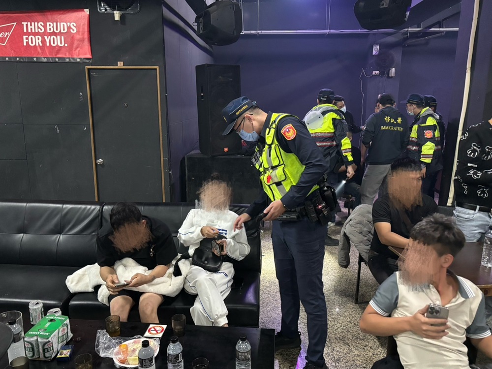 掃蕩舞㕔 失聯移工躲廁所被揪出還查獲依托咪酯 244 cnews204241208a01