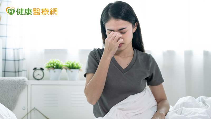 「缺鐵性貧血」就要多補充鐵?醫師教你如何吃才真正有益!