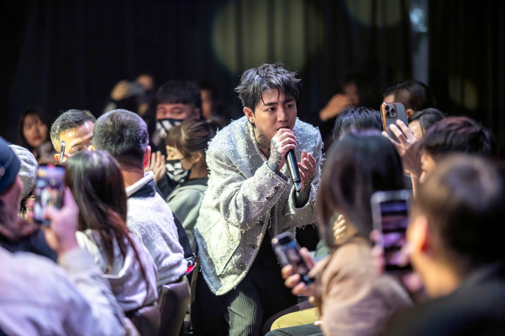 謝和弦相隔13年返西門河岸辦簽唱　蛇年開春辦全新個唱