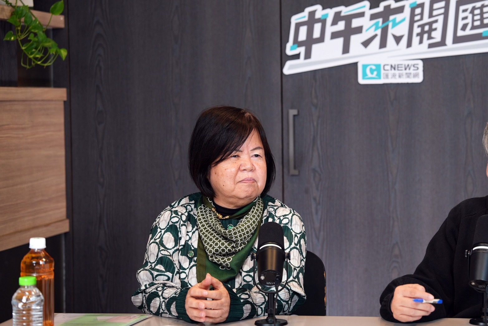中午來開匯/指立法院擴權擁調查權違憲 黃虹霞:藍色大法官也會做出一樣判決 242 中午來開匯/指立法院擴權擁調查權違憲 黃虹霞:藍色大法官也會做出一樣判決 241