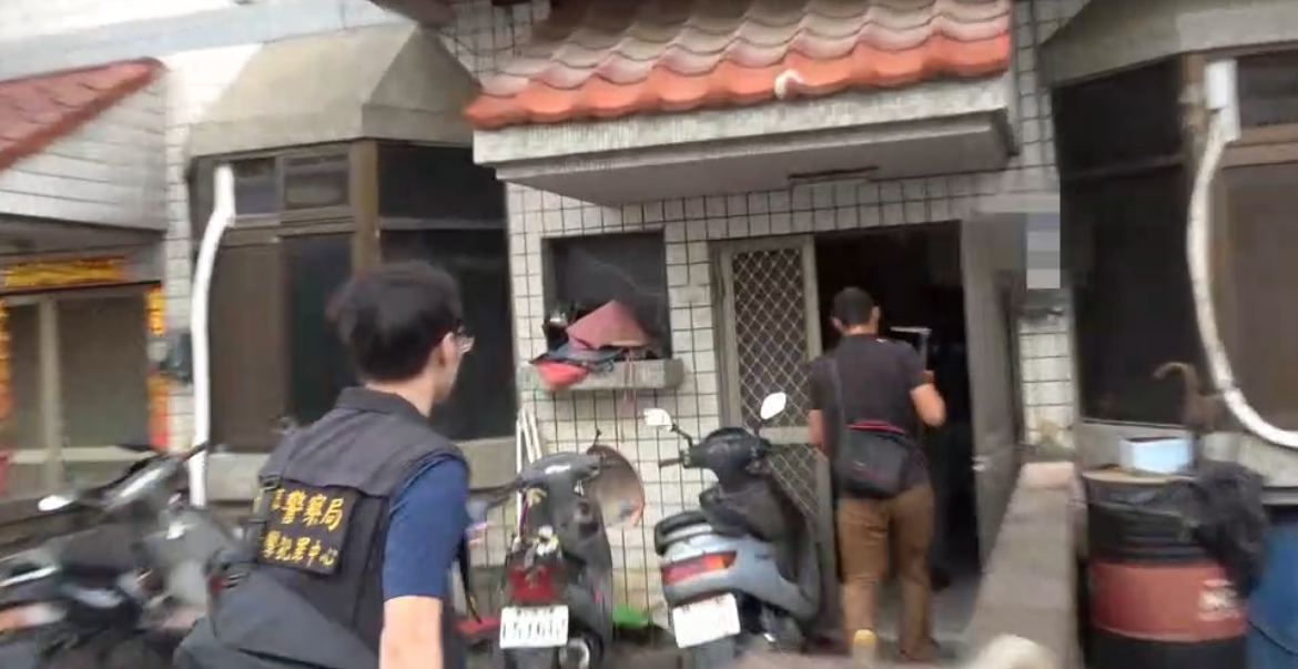警方溯源逮外籍運毒手。(記者徐煜勝翻攝)