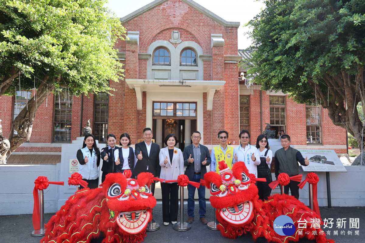 斗南分局舊辦公廳舍活化華麗轉型古蹟餐廳，今（10）日由縣長張麗善等人剪綵開幕／雲林縣政府提供