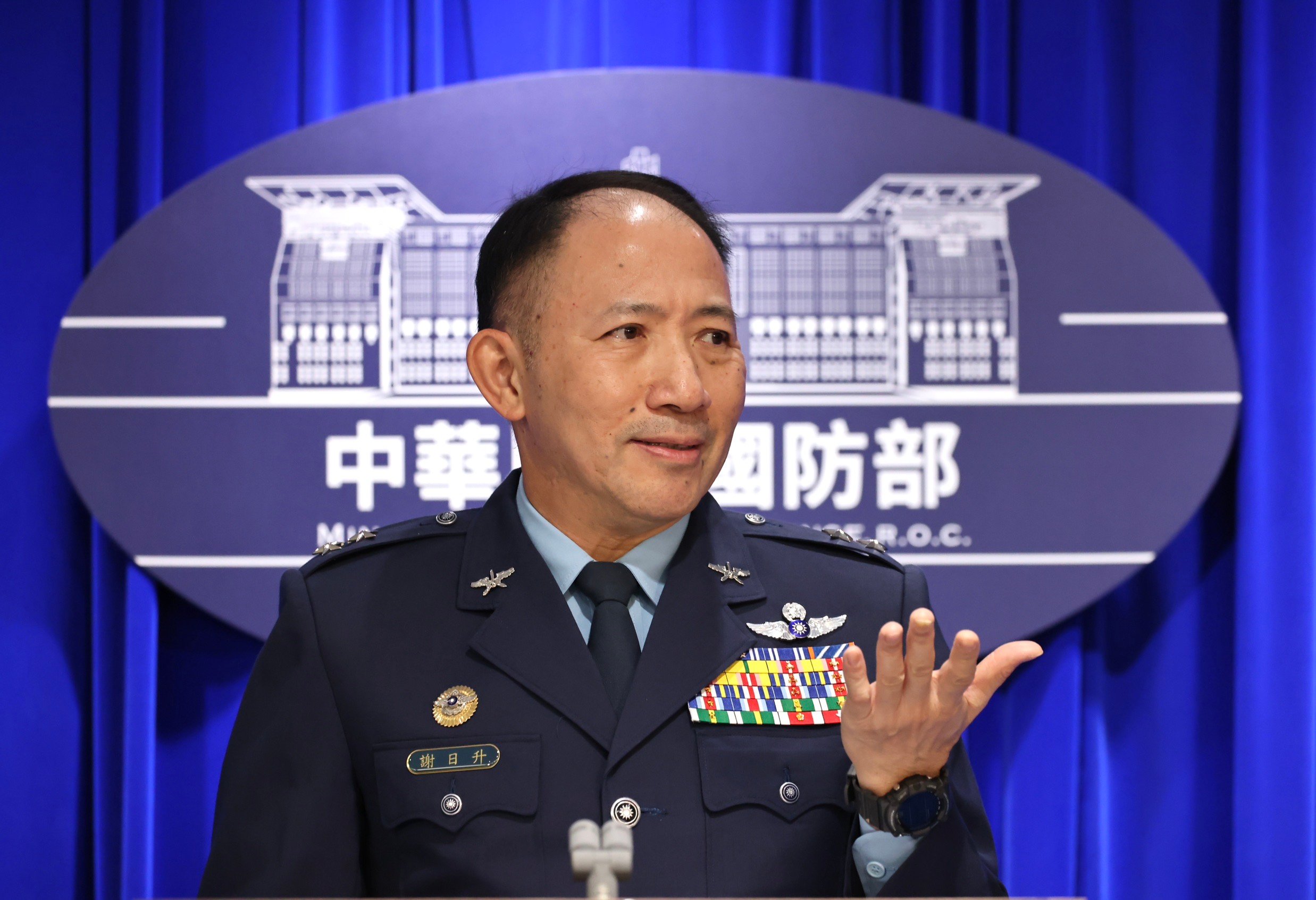 國防部情次室次長謝日升中將10日表示,中共解放軍海軍兵力西太平洋跟台灣周圍已形成明顯規模,並直言解放軍動用的船艦數量,「數字非常驚人」。林啟弘攝
