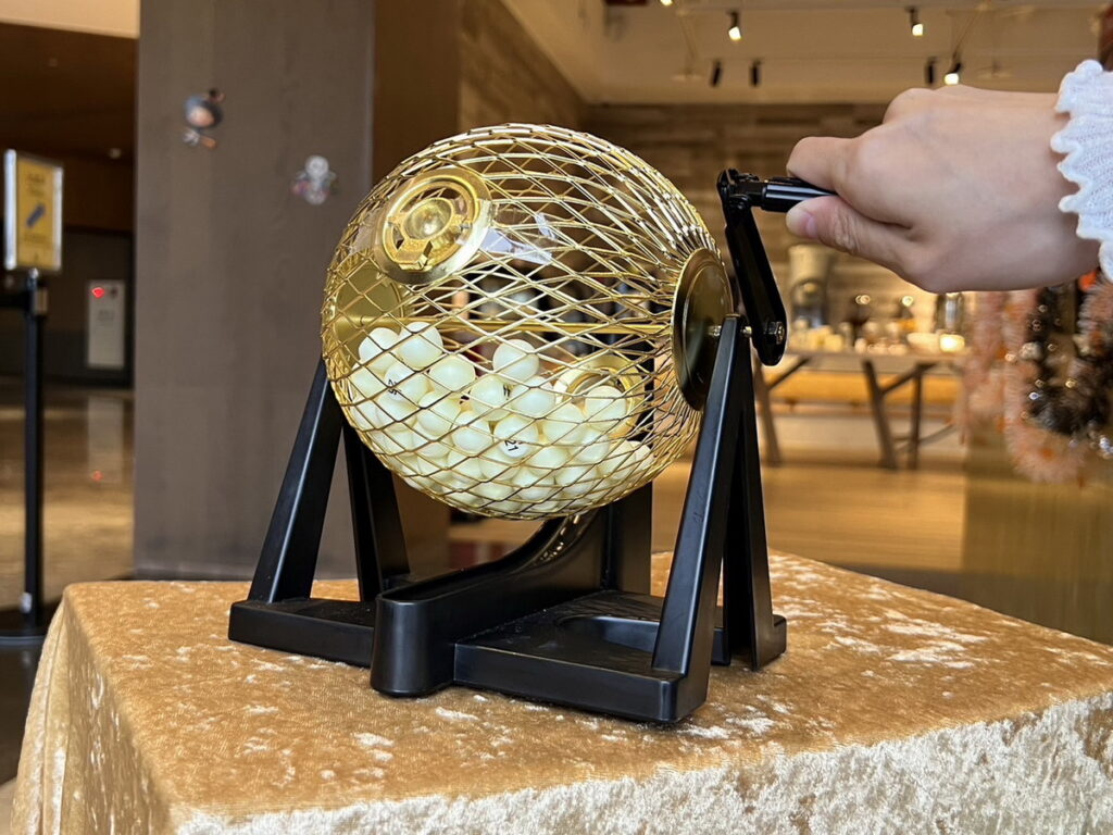 轉轉樂獎品多樣豐富,更為歡聚時刻增添了層層驚喜。(圖-將捷金鬱金香酒店 提供)