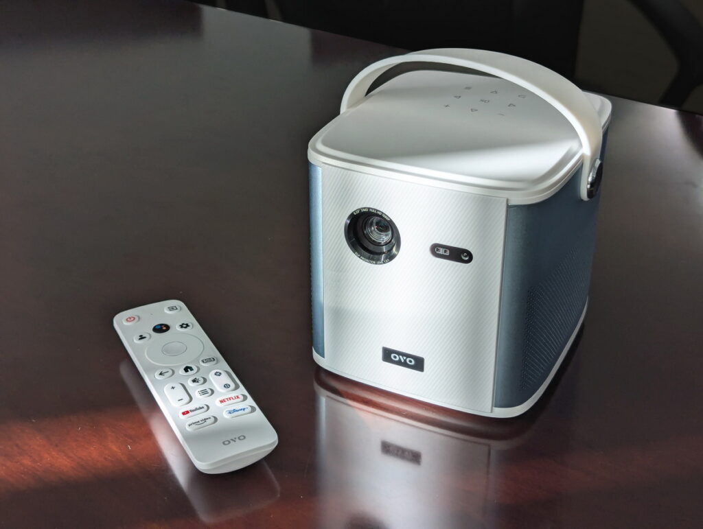 左右遙控 輕鬆切換免費第四台、Google TV、HDMI 三大訊源