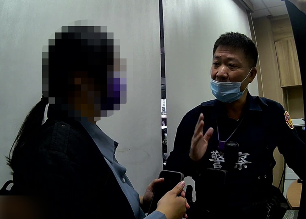 網戀星國男金援百元坡幣 愛情詐騙小額匯款試水溫 202 cnews204241210a02
