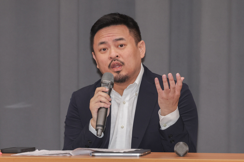 勞動部11日公布北分署案重啟調查報告,勞動部長洪申翰親自出席說明。中央社