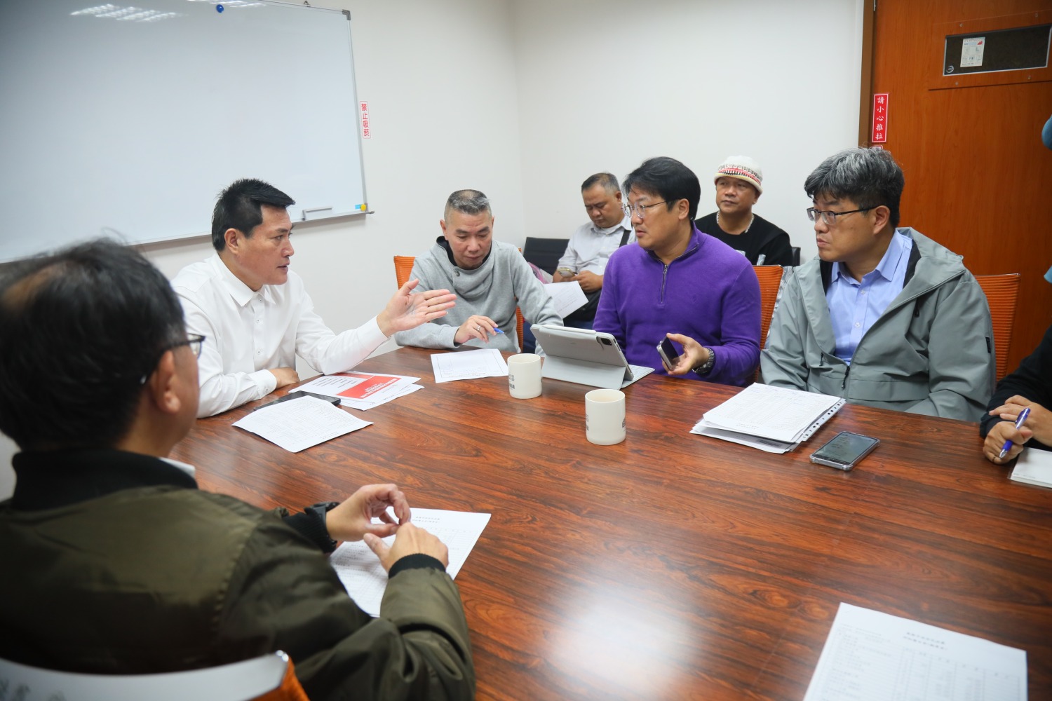 基隆市政府民政處張淵翔(右2)處長表示,基隆市府方面會全力配盡速呈報相關綜合規劃。(記者包克明 攝)