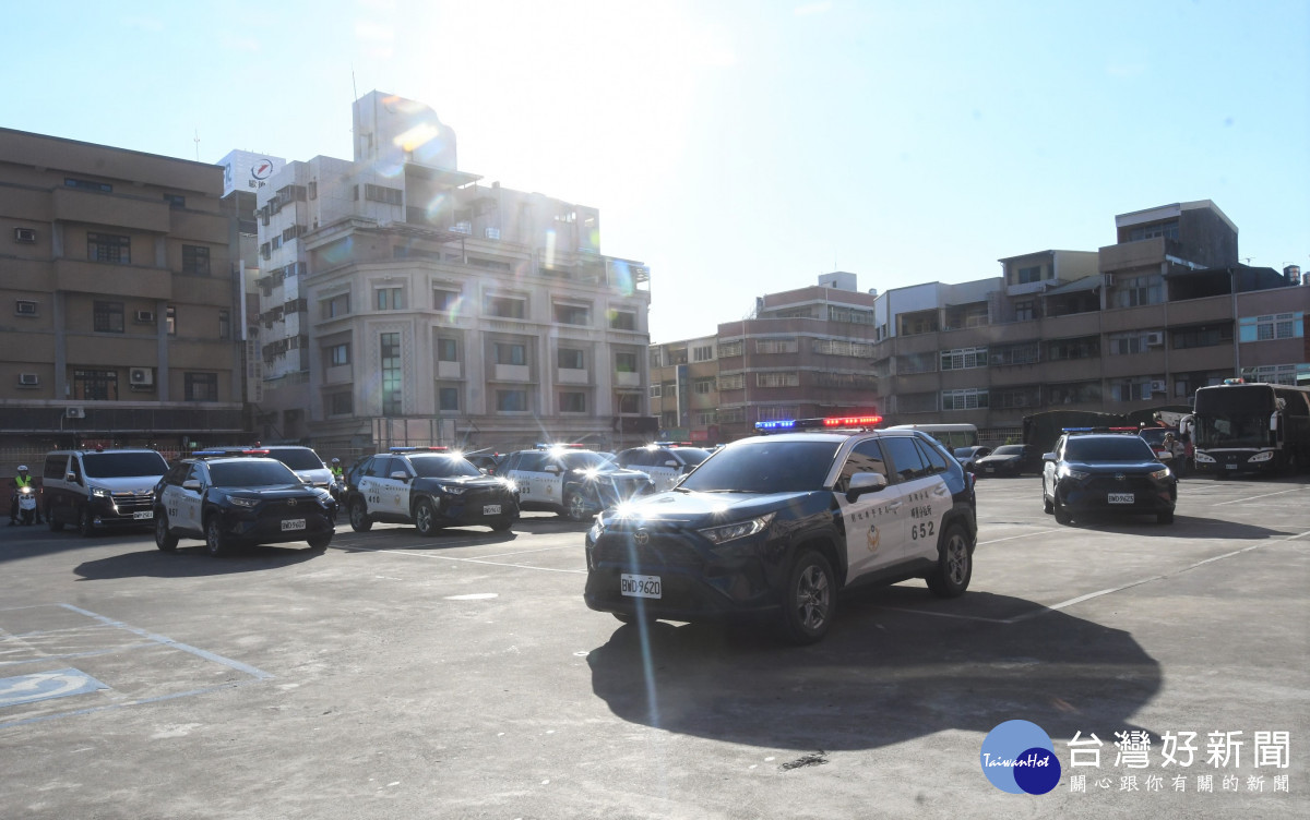 彰化編列3,340萬汰換24輛警用汽車以及121輛警用機車警車,提升維護治安效能。圖/彰化縣政府提供
