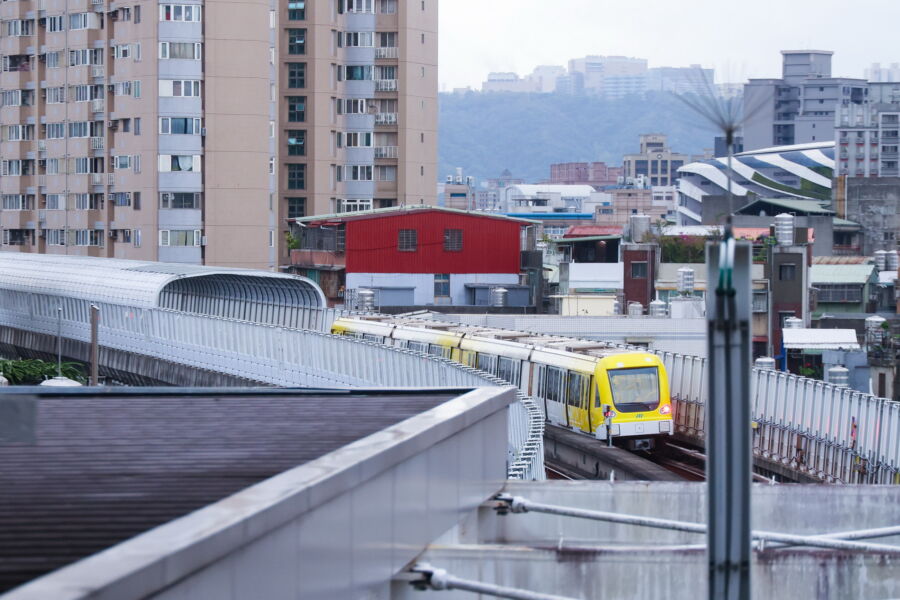 圖/新北環狀線恢復正常班距為尖峰時段5-7分鐘、離峰時段8-10分鐘。(新北市政府新聞局提供)