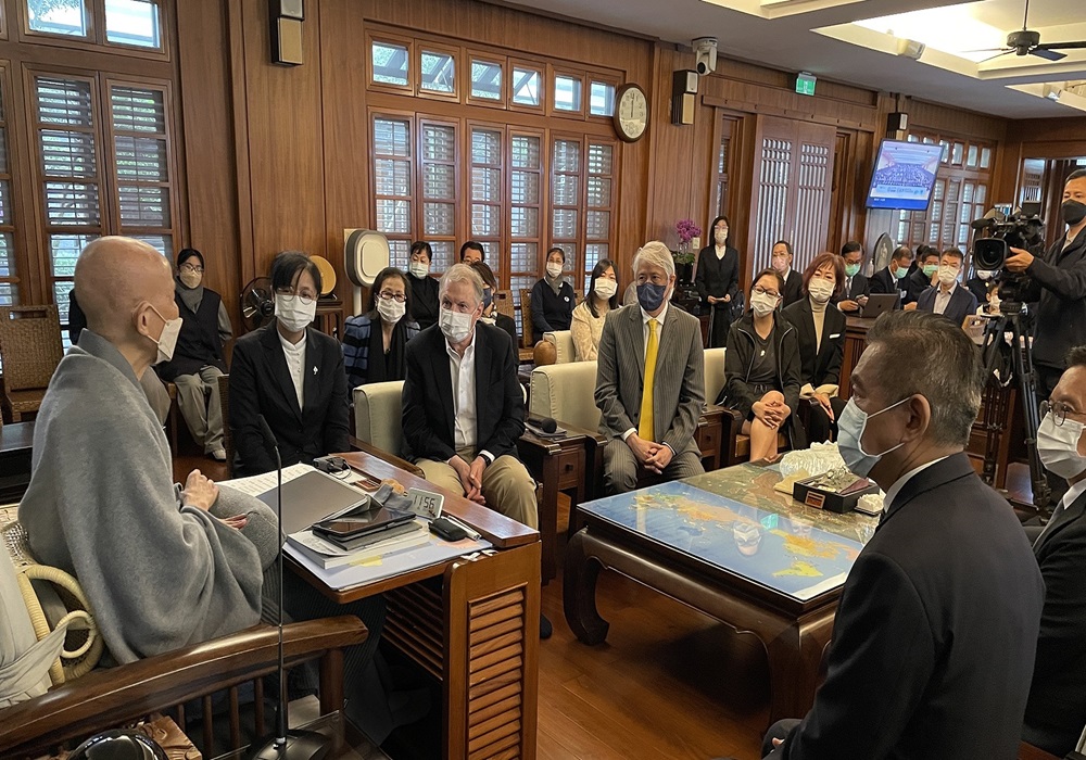 慈濟論壇弘揚「善經濟」 證嚴上人盼讓社會富有安定 230 248241212a06