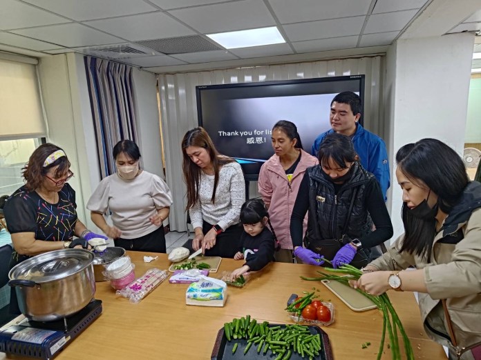 移民署桃園站推廣文化交流 菲籍新住民分享家鄉美食魅力 75 S 57352204