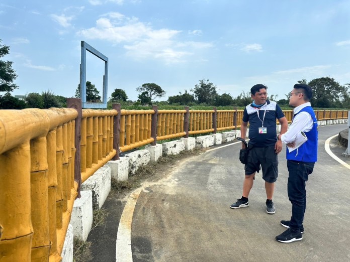【有片】陳韋曄爭取建設人行拱橋 連接平鎮大坑缺溪左、右岸 80 S 66764983 0
