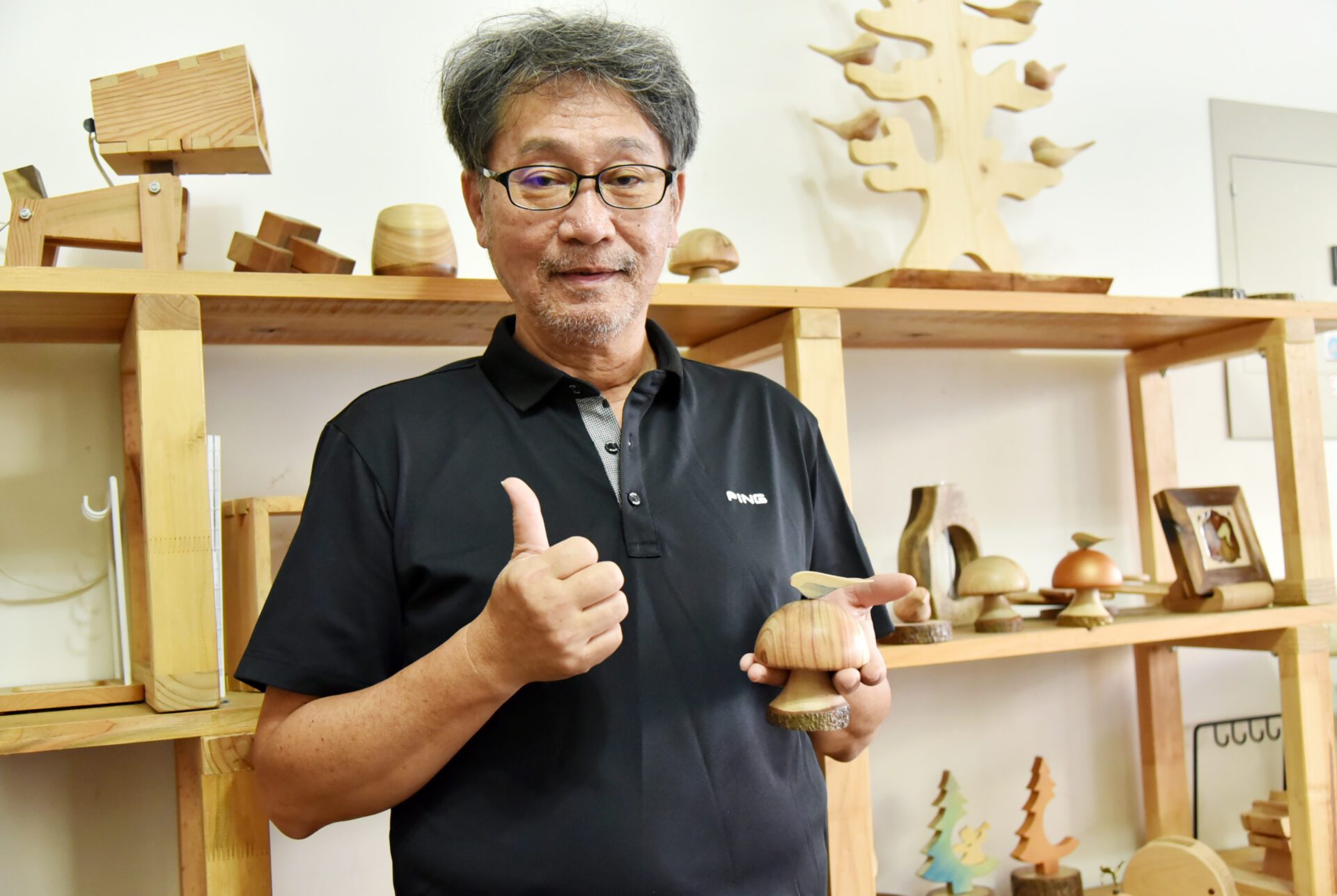 電腦繪圖講師轉行當木工 勞動部創業貸款助圓夢