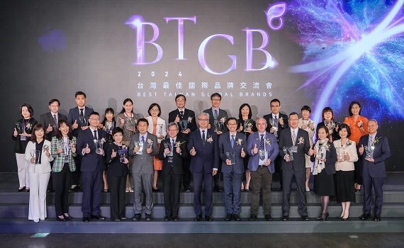 影/麗豐-KY旗下品牌「克麗緹娜」成績亮眼 第9度榮獲「台灣最佳國際品牌」殊榮