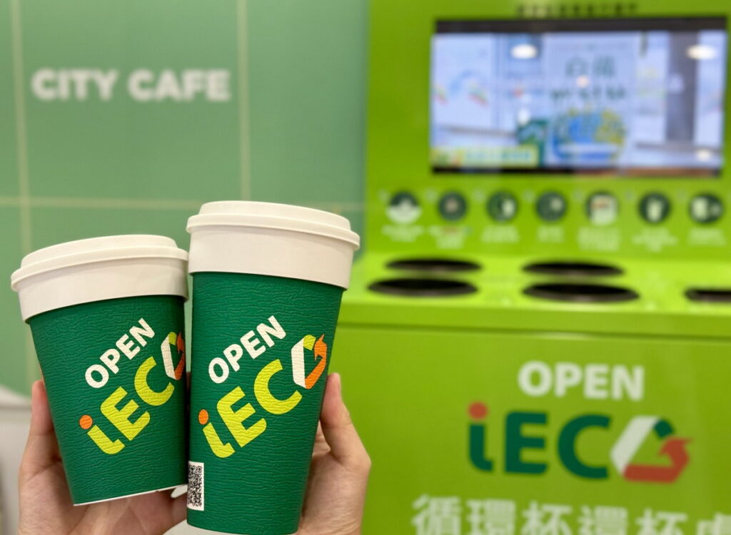 與統一企業集團共同建置「OPEN iECO循環杯生活圈」目前已達2,500家7-ELEVEN門市提供服務
