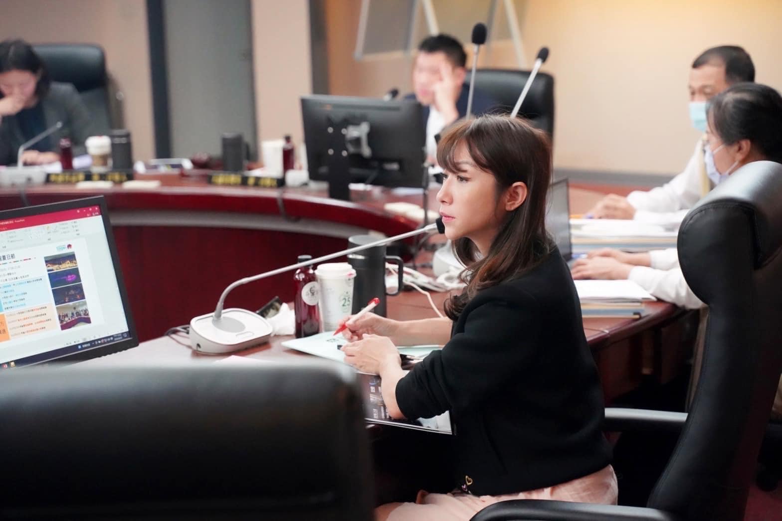 雙城論壇淪統戰平台　許淑華批蔣萬安放任中共文宣攻台 235