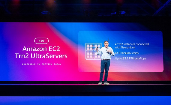 AWS Trn2 UltraServers 登場   64 顆晶片組成超強運算大腦：超級 AI 訓練神器誕生！