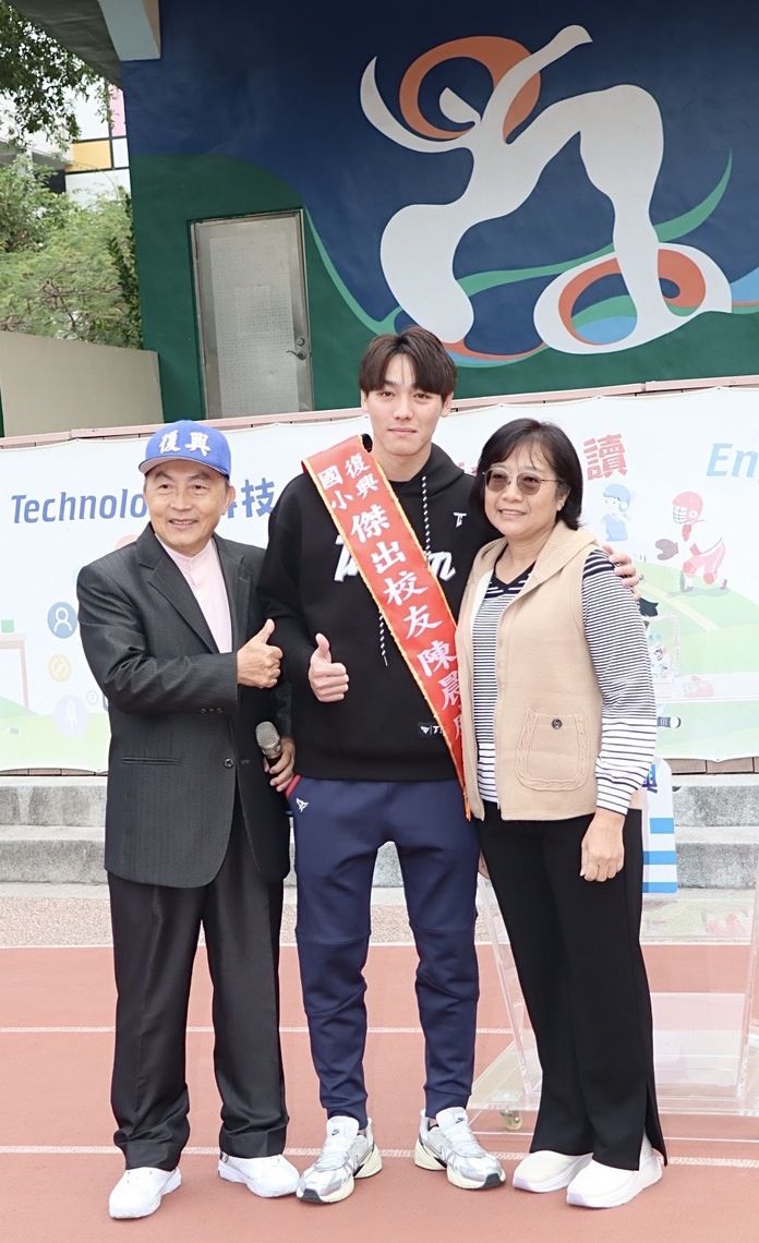 漾新聞 | 陳晨威返校鼓舞學弟妹 勇敢築夢成為臺灣之光