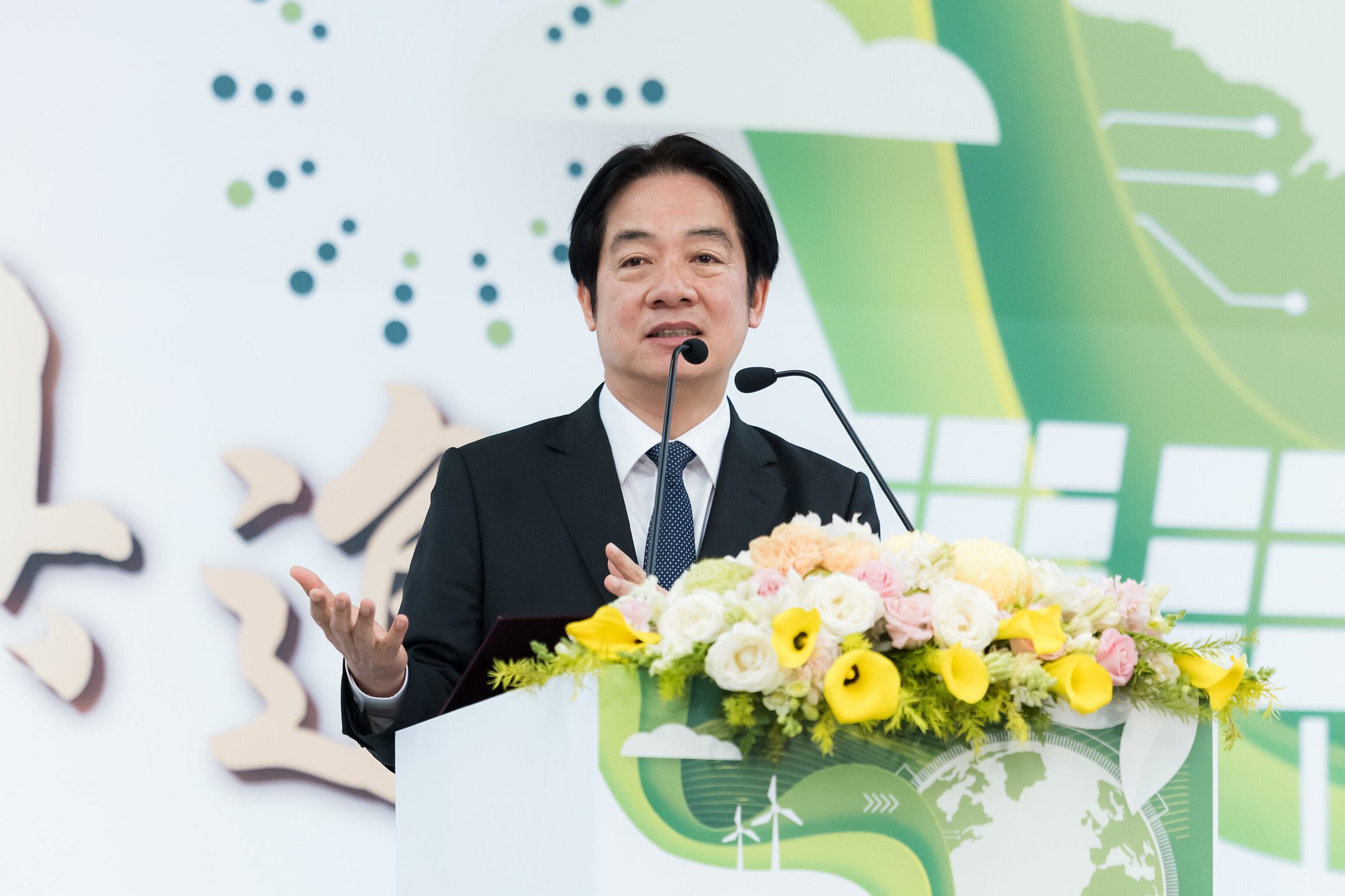 借調特勤中心的保六曹姓警務員,涉嫌將總統賴清德(圖)的不公開行程多次外流給民間友人。總統府提供