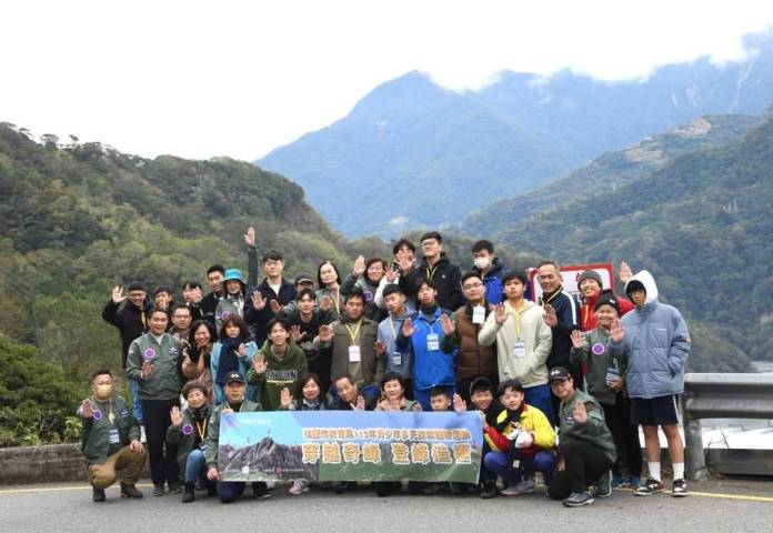 桃園教育局率青少年登合歡山 培養克服逆境能力 78 120445 0