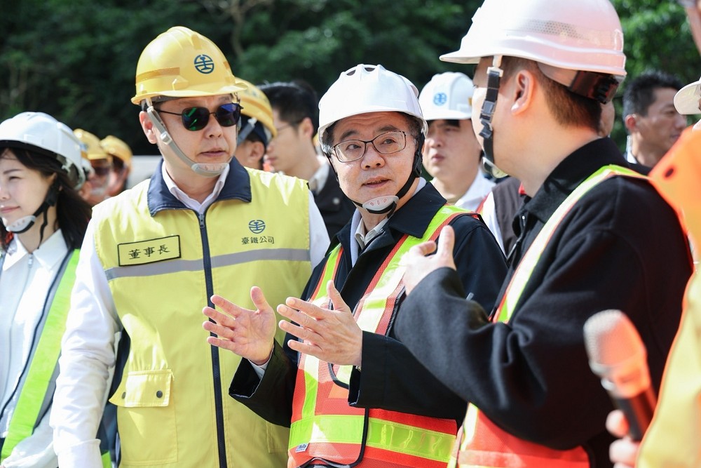 嘆修財劃法令國庫空虛 卓榮泰:未來風災地方政府要勇敢面對 240 嘆修財劃法令國庫空虛 卓榮泰:未來風災地方政府要勇敢面對 239