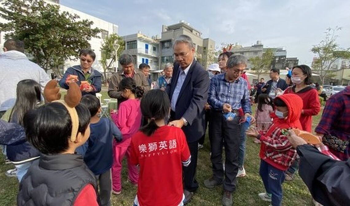 台南市醫主導高南秀傳體系聖誕音樂會溫馨舉辦