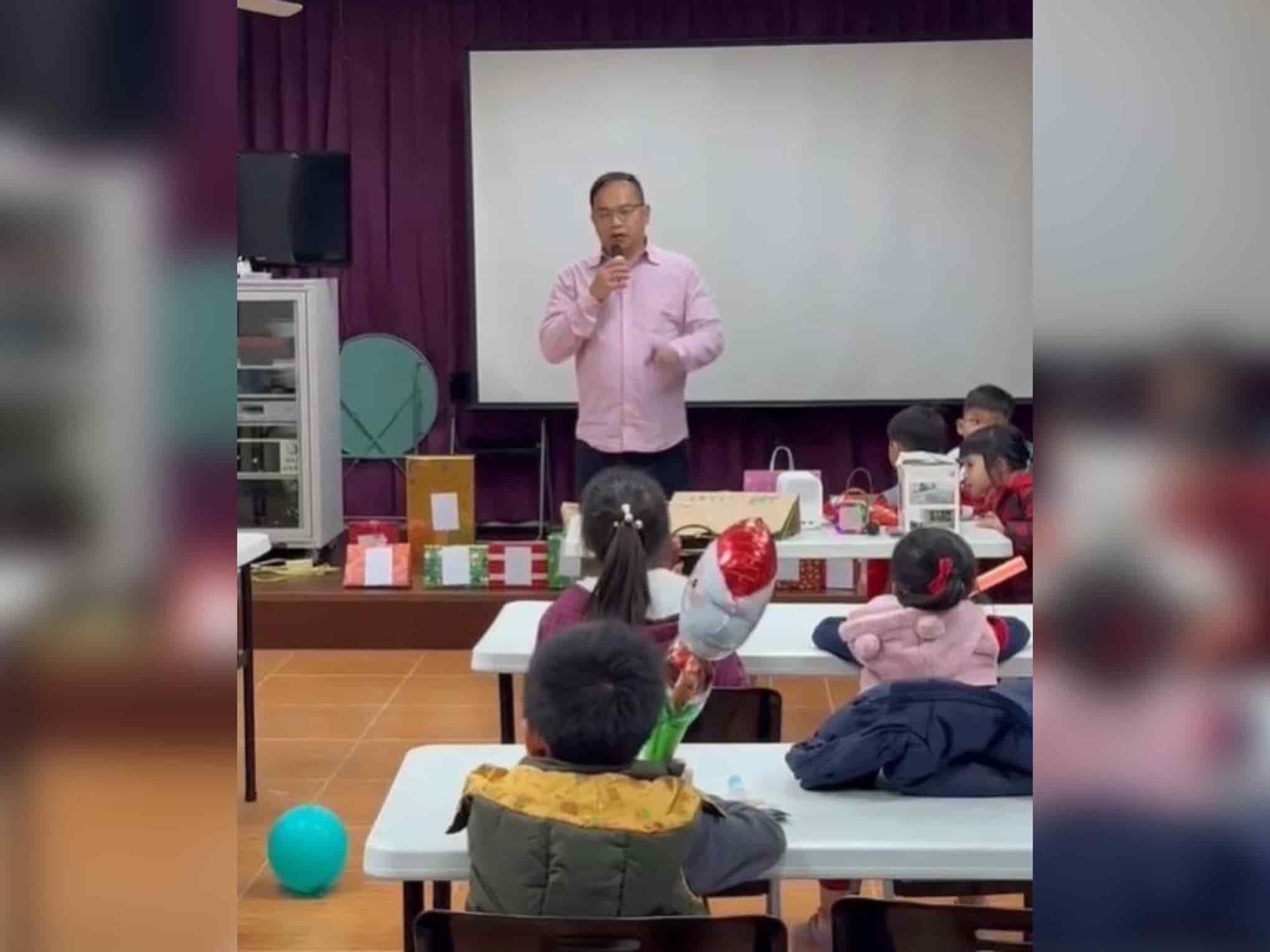 民進黨立委王義川21日在苗栗民宿內的聖誕趴,對一群孩童談政治,引發撻伐。翻攝王義川ycwangriver1 Theads平台