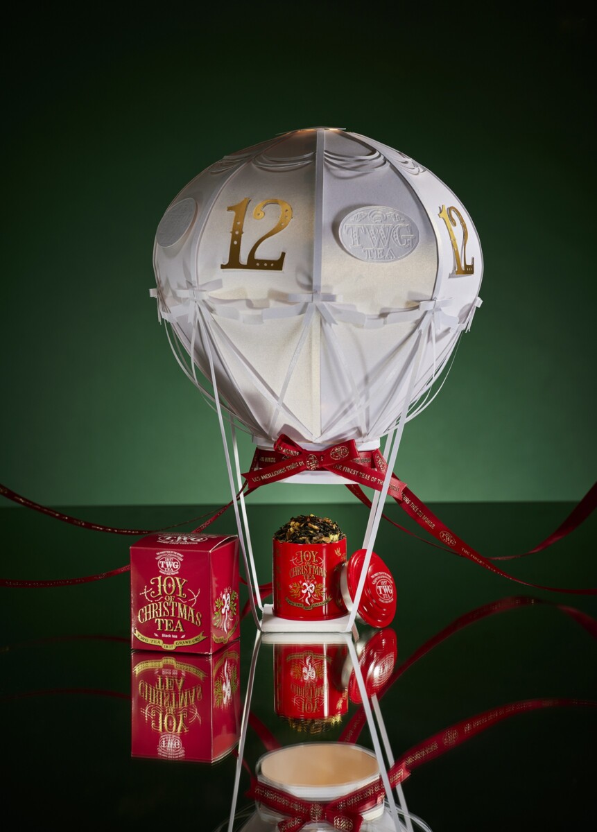 TWG Tea精選「聖誕快樂紅茶迷你茶罐」、「聖誕節慶茶」魚子醬錫罐及手工純棉茶包， 12月31日前線上下同步販售，共度年末傳遞心意的重要時刻！