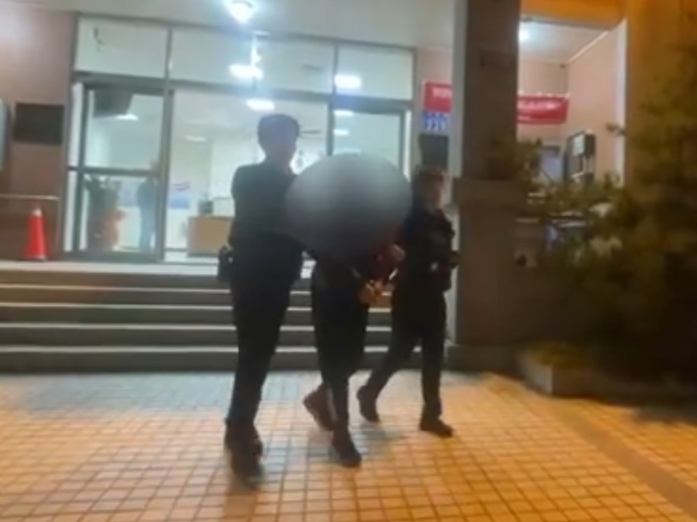 不滿被閃燈 29歲男疑路怒症上身拿刀砍人被法辦 234 cnews204241223a03