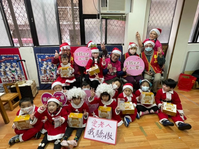 幼兒園攜手華山基金會 助孤老溫暖迎新年 69 122