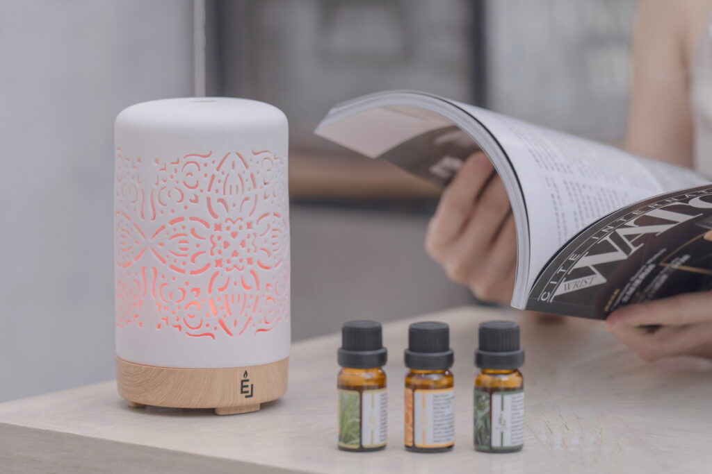 Earnest Living，於今年冬季推出視覺美學與智能使用便利性的新一代精油香氛機。