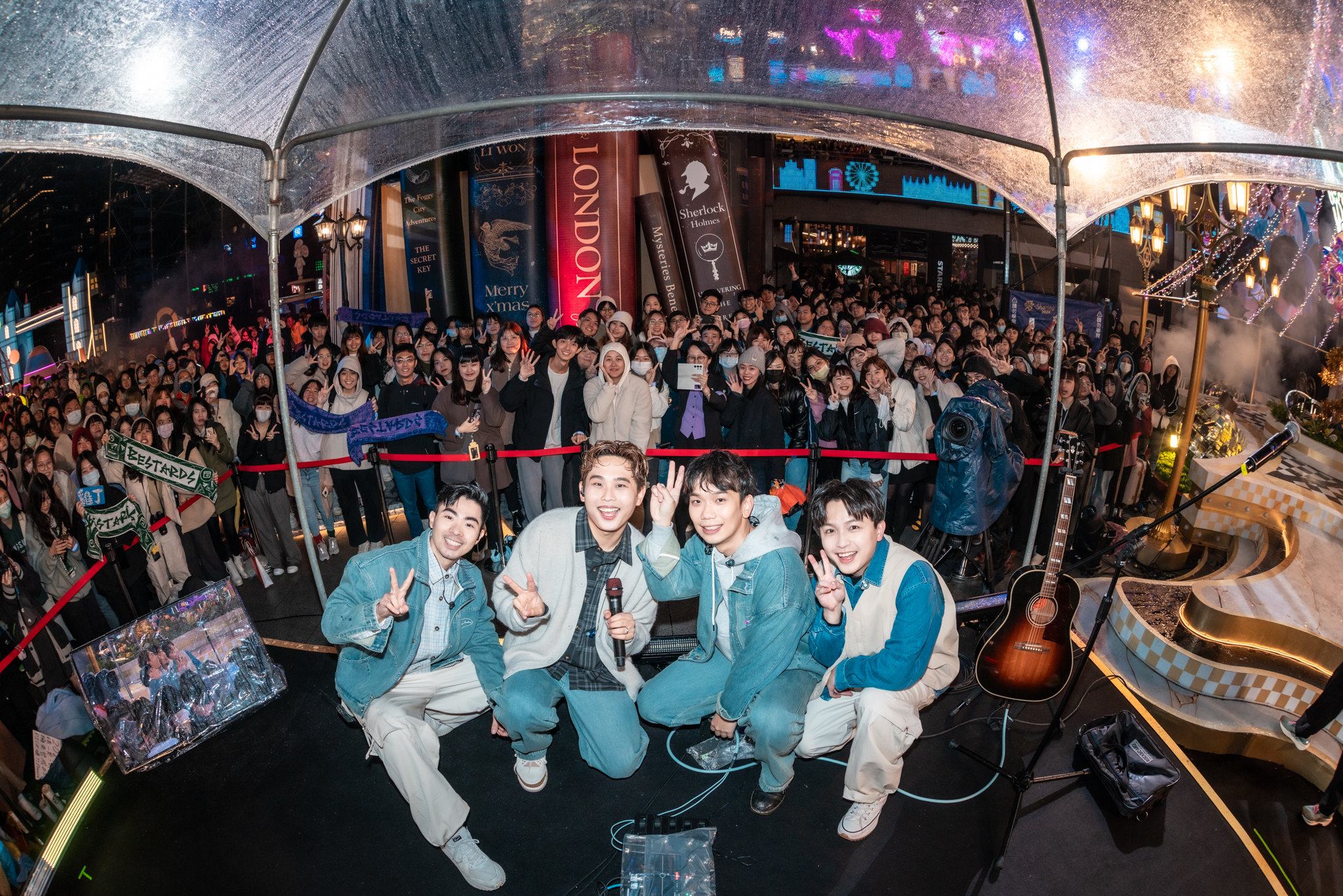理想混蛋團員們許下聖誕願望,希望有朝一日能在大巨蛋演出。圖/寬寬整合行銷提供
