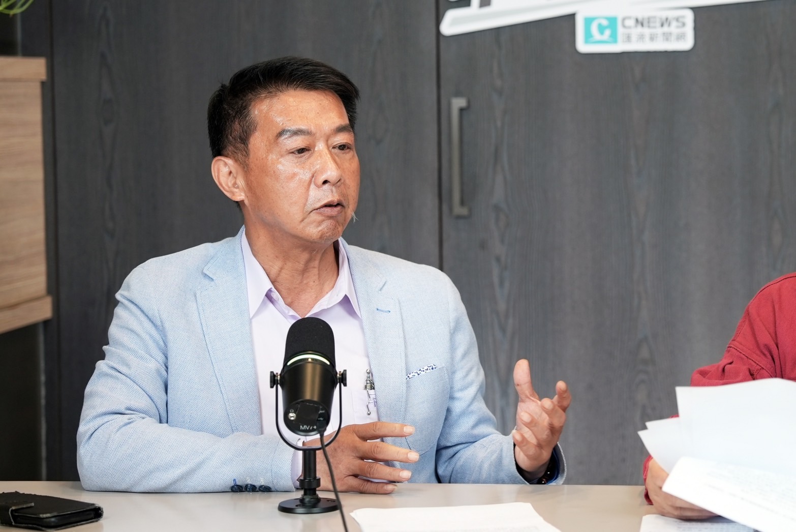 按鈴控告黃國昌 許智傑嗆:抹黑不會變俊俏、造假不會生頭髮 218 按鈴控告黃國昌 許智傑嗆:抹黑不會變俊俏、造假不會生頭髮 217