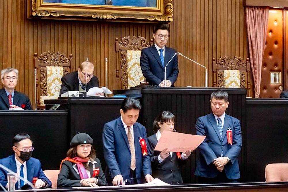 財劃法修正台中掀戰火 江肇國指沒收發言、江啟臣嗆綠悖離事實 228 財劃法修正台中掀戰火 江肇國指沒收發言、江啟臣嗆綠悖離事實 227