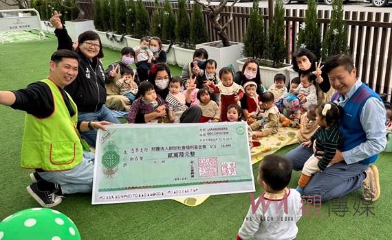 托嬰中心愛心行動:幼童扮聖誕老人 創世基金募千片尿布助植物人過暖冬