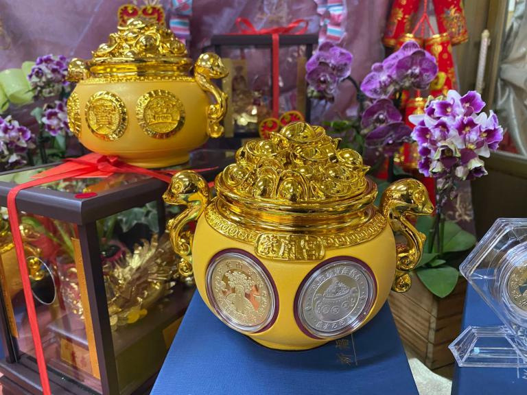 紫南宮金蛇聚寶盆套幣曝光元旦發送金錢母