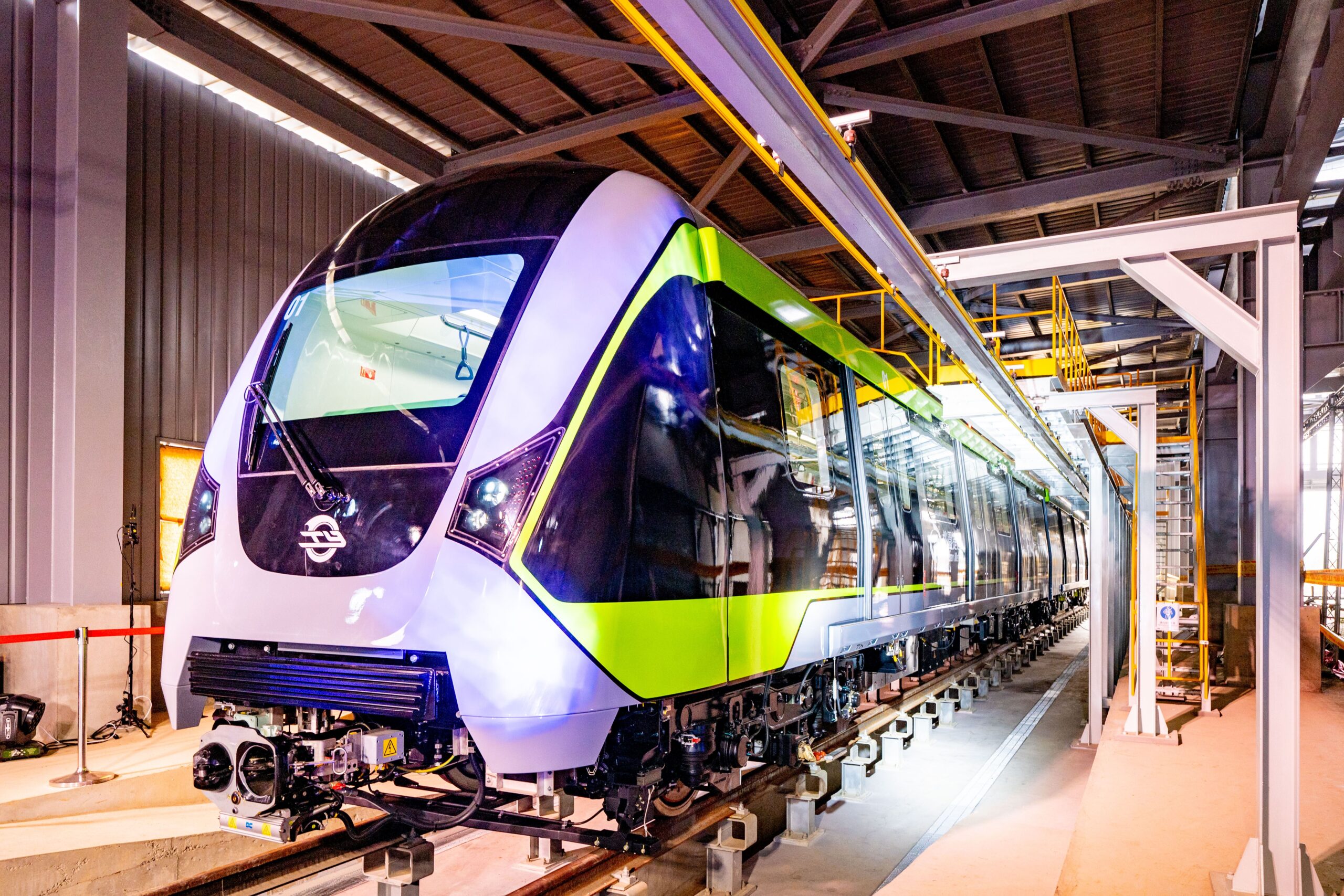 桃園捷運綠線首列車開箱　擁最高等級全自動無人駕駛