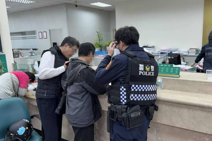 聖誕節遇投資詐騙 大園警守住民眾40萬積蓄 63 317749 0