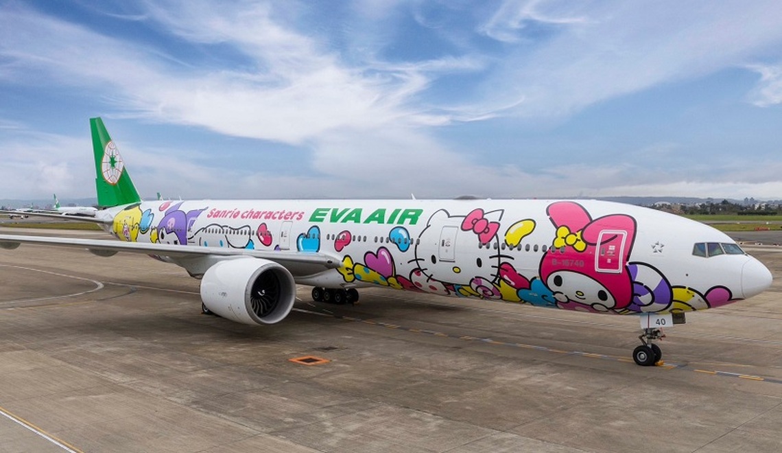 長榮航空全新Hello Kitty「糖果機」壓軸登場 三麗鷗明星歡樂陪伴 漫遊台北-巴黎糖果星樂園