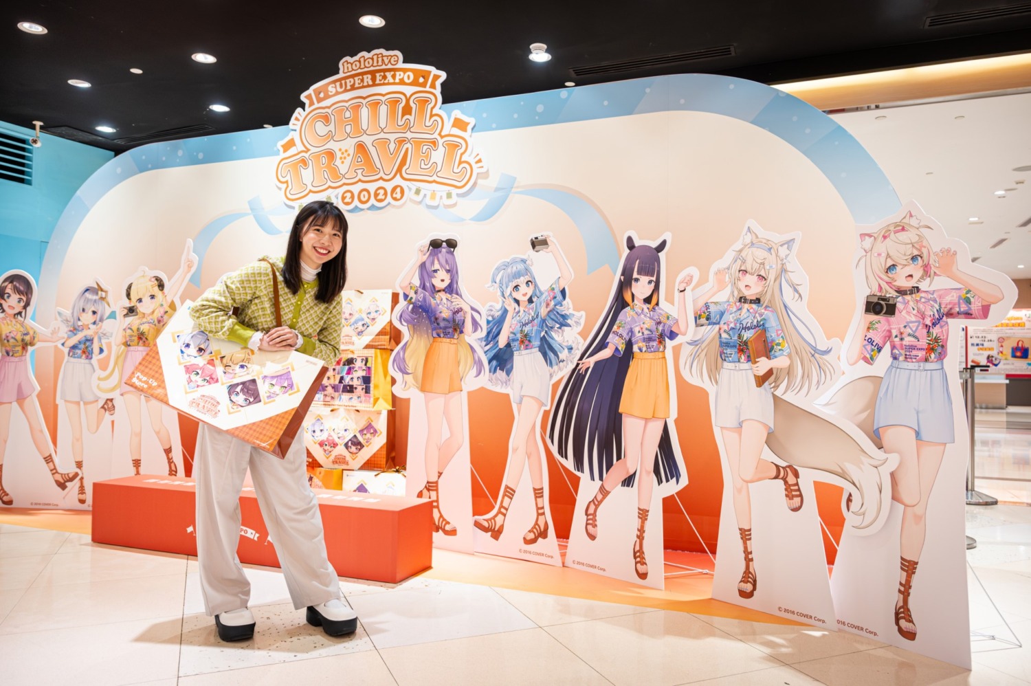 hololive production「朝氣Chill遊」快閃高雄夢時代  新品活動引爆粉絲熱潮