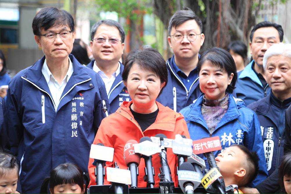 「班班有鮮奶」中央喊停 盧秀燕籲:中央44億預算下放地方 182 「班班有鮮奶」中央喊停 盧秀燕籲:中央44億預算下放地方 181