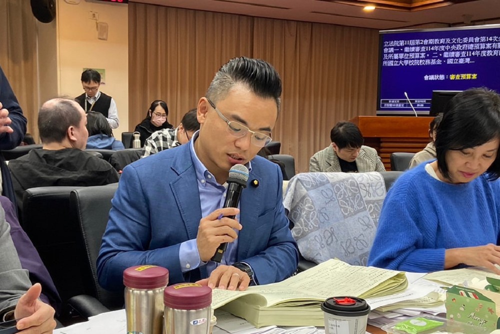 批卓榮泰情勒各縣市　洪孟楷：一刀切實在可笑 185
