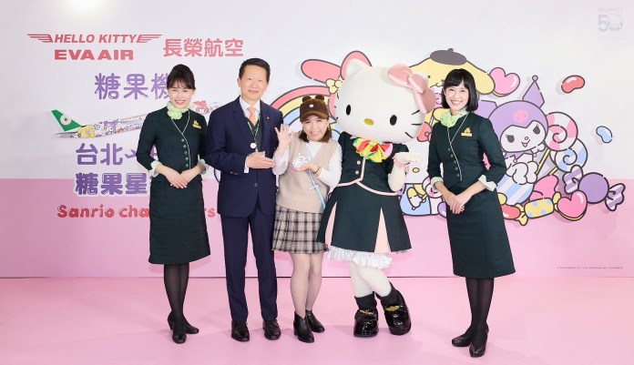 與三麗鷗明星暢遊花都 長榮航空Hello Kitty「糖果機」甜蜜亮相 67 S 83976244